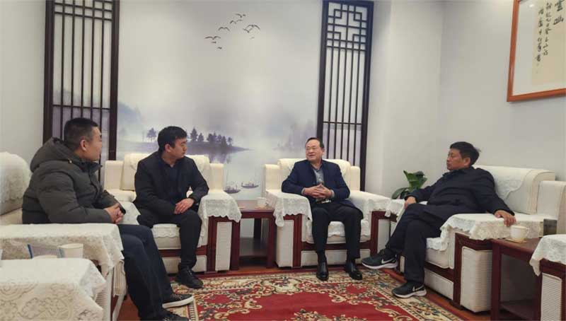 與河南**、固天下防水高層共商建筑修繕行業(yè)未來與發(fā)展